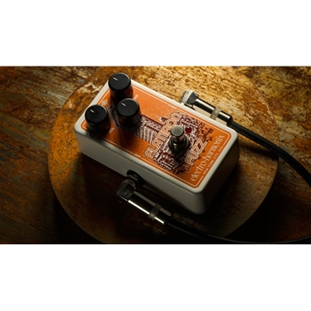 Electro-Harmonix Flatiron Fuzz